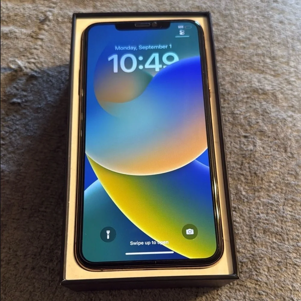 IPhone 11 Pro Max (USED)